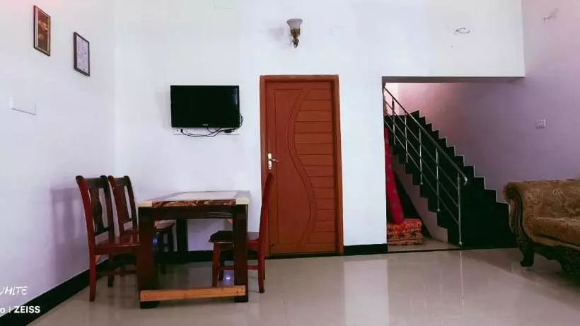ペンション Kolahalam Homestay