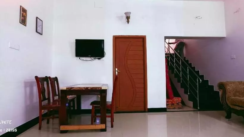 ペンション Kolahalam Homestay