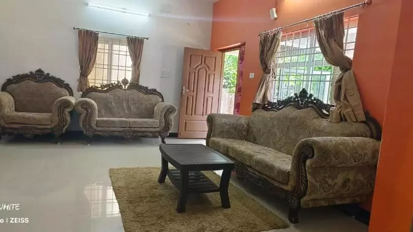 ペンション Kolahalam Homestay