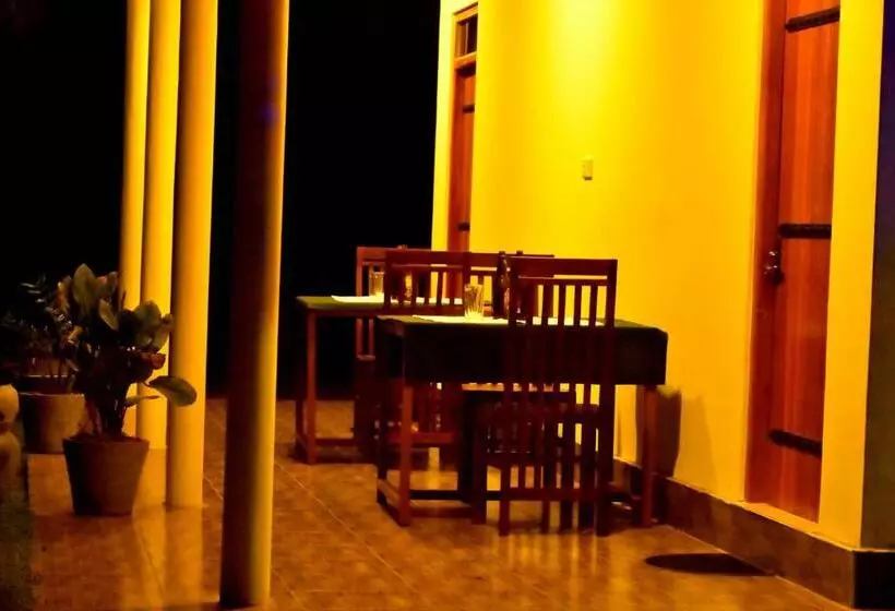 ペンション Lake Forest Lodge