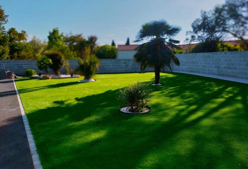 ペンション Les Papillons Roses