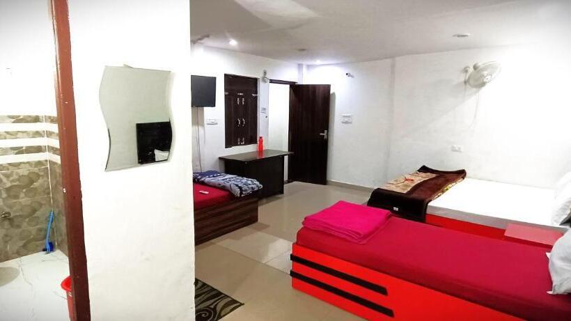 بنسيون Mohit Guest House