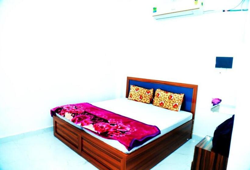 بنسيون Mohit Guest House