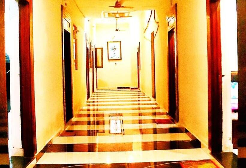 بنسيون Mohit Guest House