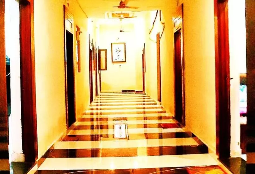 Majatalo Mohit Guest House