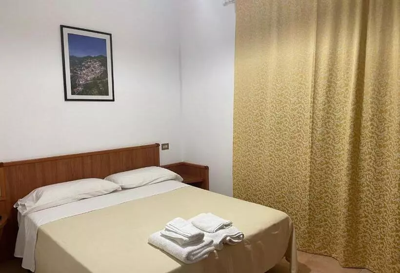 ユースホステル La Locanda Del Brigante