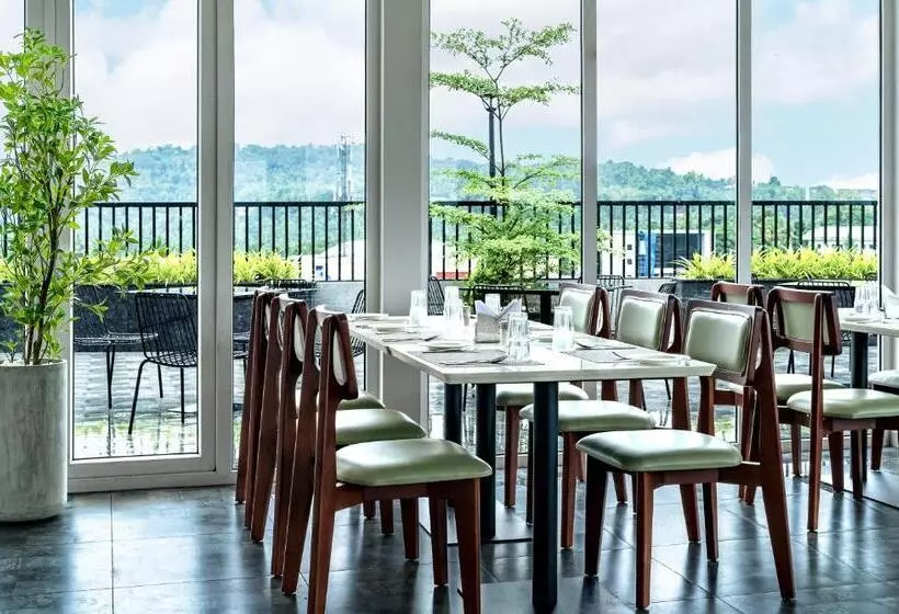 Hotelli Espero Inn Malappuram