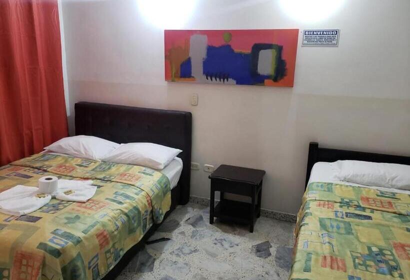 Отель Estación Plaza