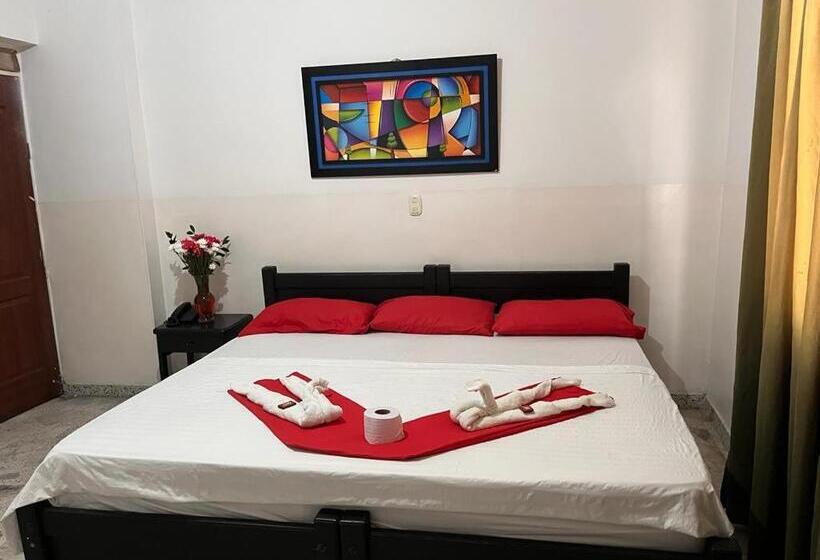 Отель Estación Plaza