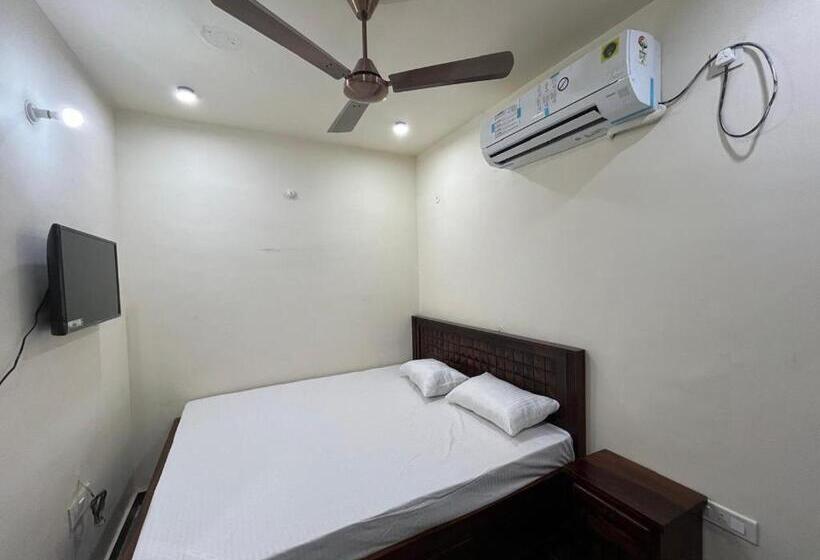 酒店 The Jain Cottage