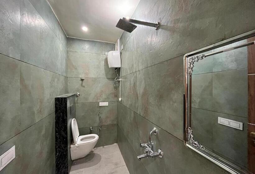 酒店 The Jain Cottage