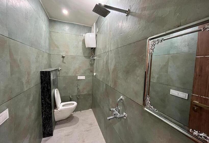 Hotel The Jain Cottage