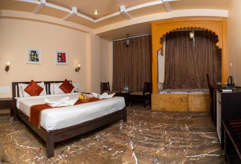 Отель Unvr A Peace Full Farmhouse Resort Udaipur