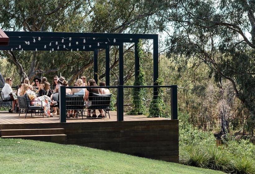 Отель Wahgunyah Farm Stay