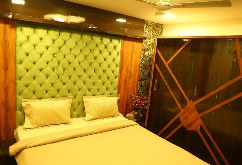 Mani Hotel And Restaurant