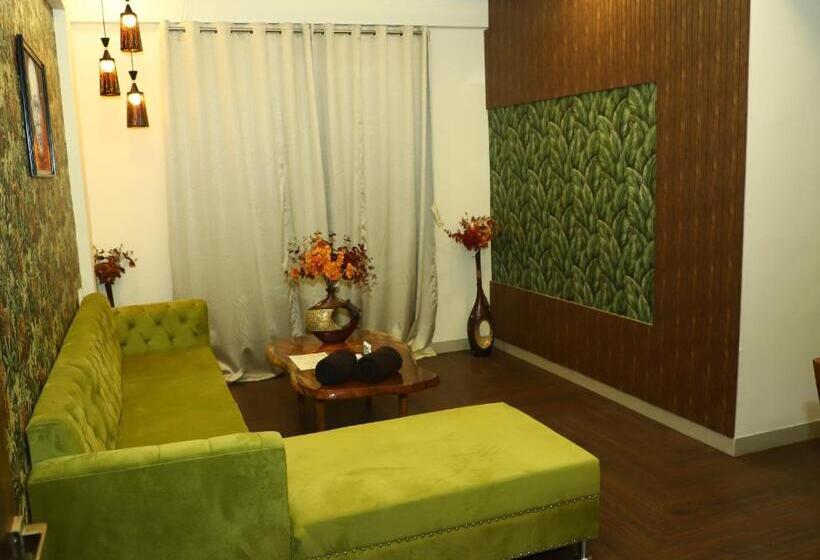 Mani Hotel And Restaurant