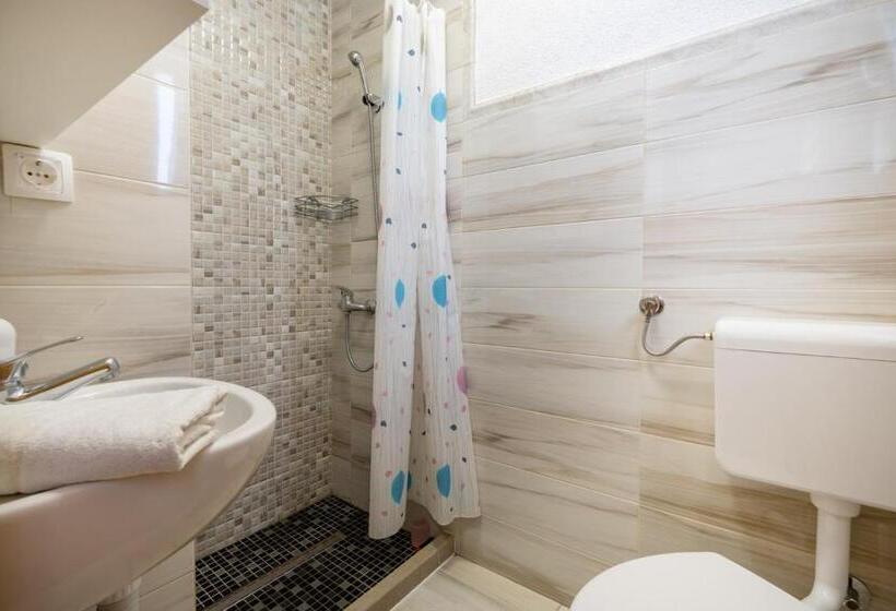 پانسیون Guest House Ardiana