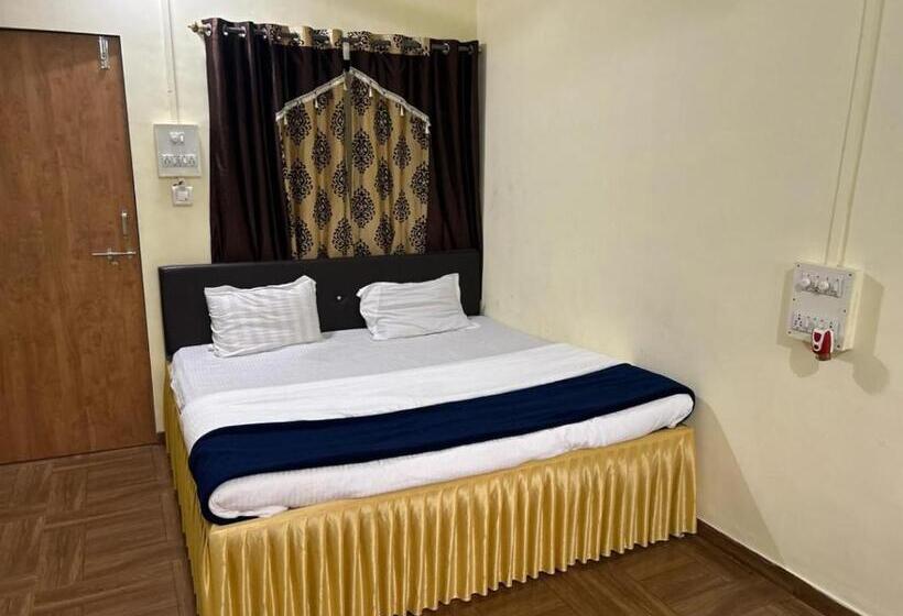 Pensione Lakshmi Narayan Farmhouse