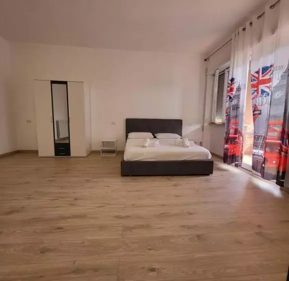 پانسیون Leonardo Da Vinci Guest House