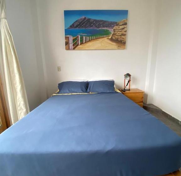 Ravenala Paracas Hostel