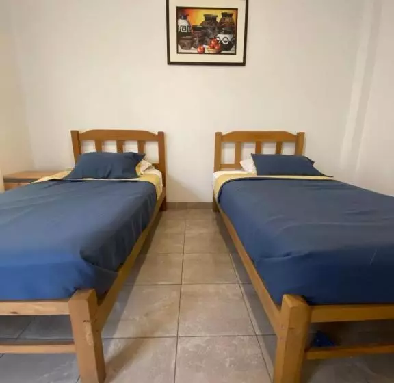 Ravenala Paracas Hostel