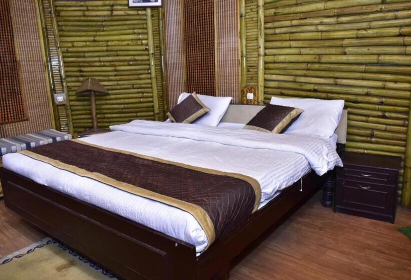 Resort अरण्यम बैम्बो रिसॉर्ट