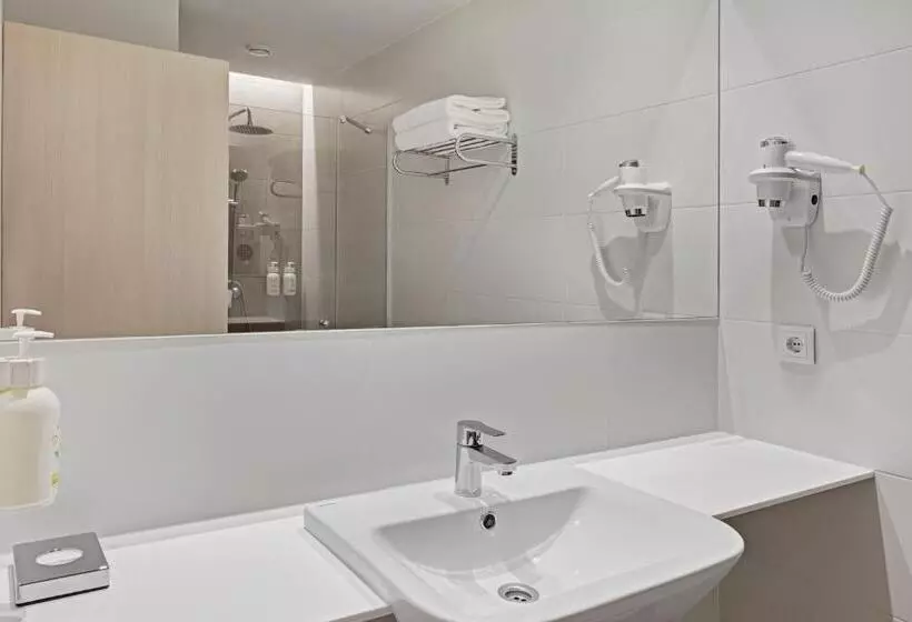 B&b Hotel Santiago Milladoiro