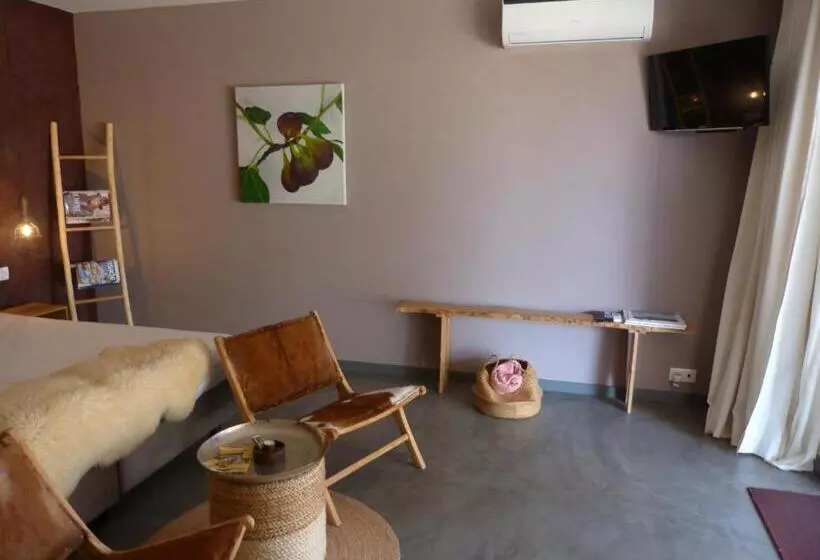 ベッドアンドブレックファースト Trendy Luxe Garden Suite Completely Private