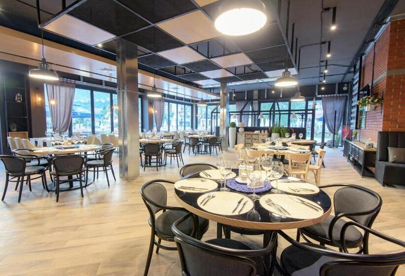 ホテル парк хотел модър