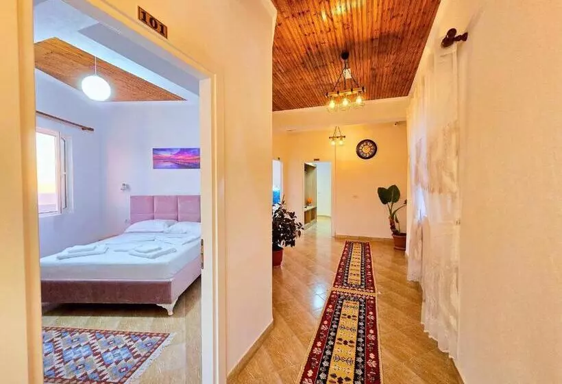 هتل Enma Rooms