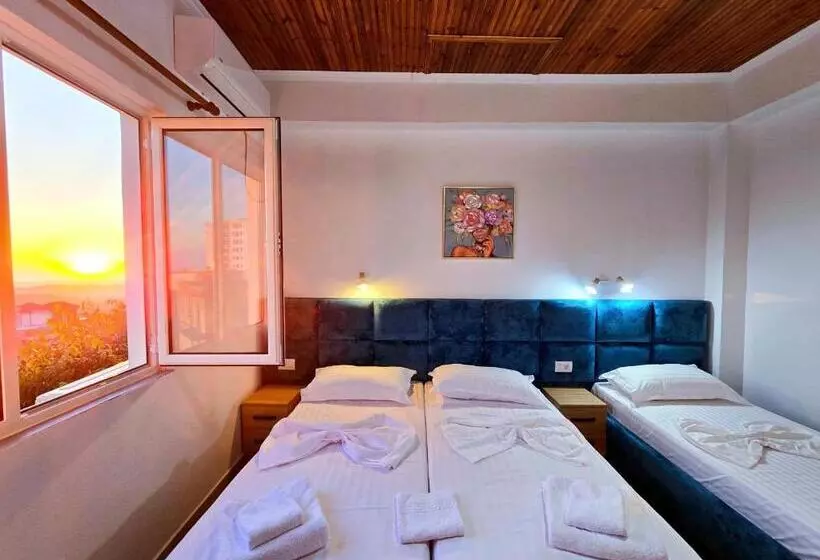 هتل Enma Rooms