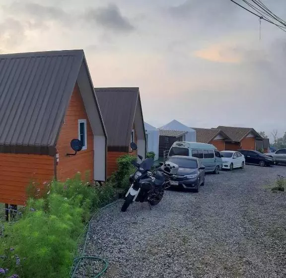 ホテル Ing Ai Mhok Phu Thap Buek