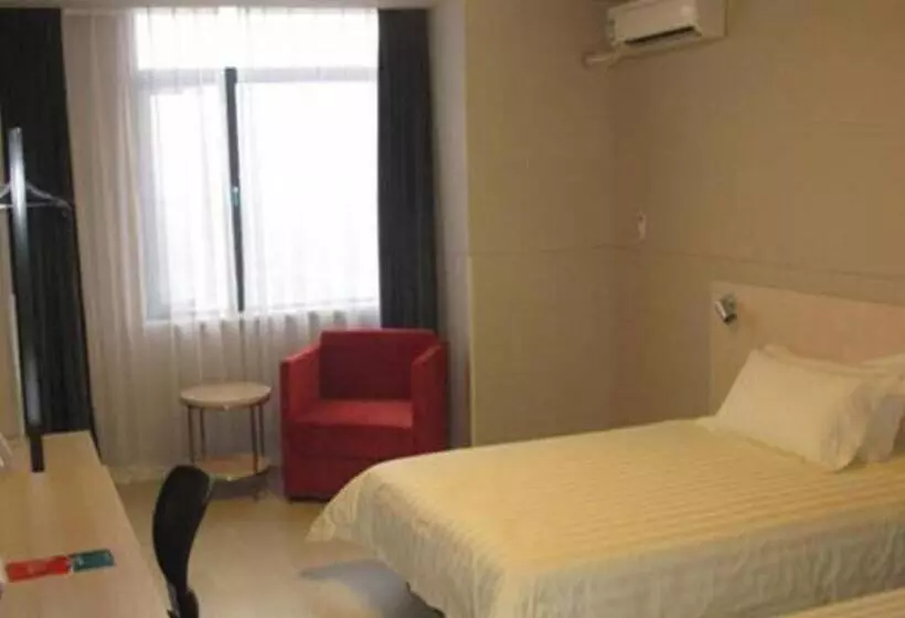 Hotelli Jinjiang Inn Yangling High Speed Railway Station