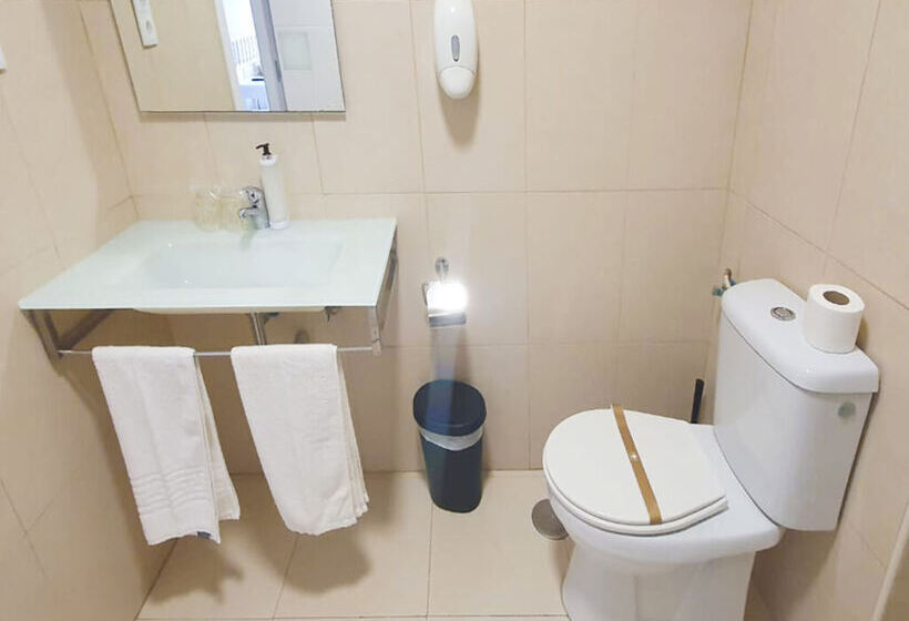 هتل Oliva Alojamientos 3000