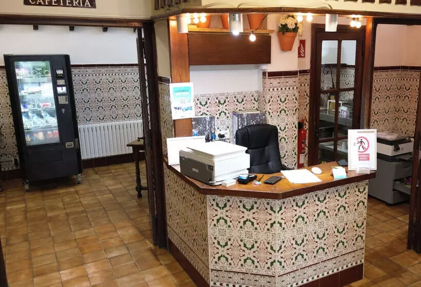 Hotelli Oliva Alojamientos 3000