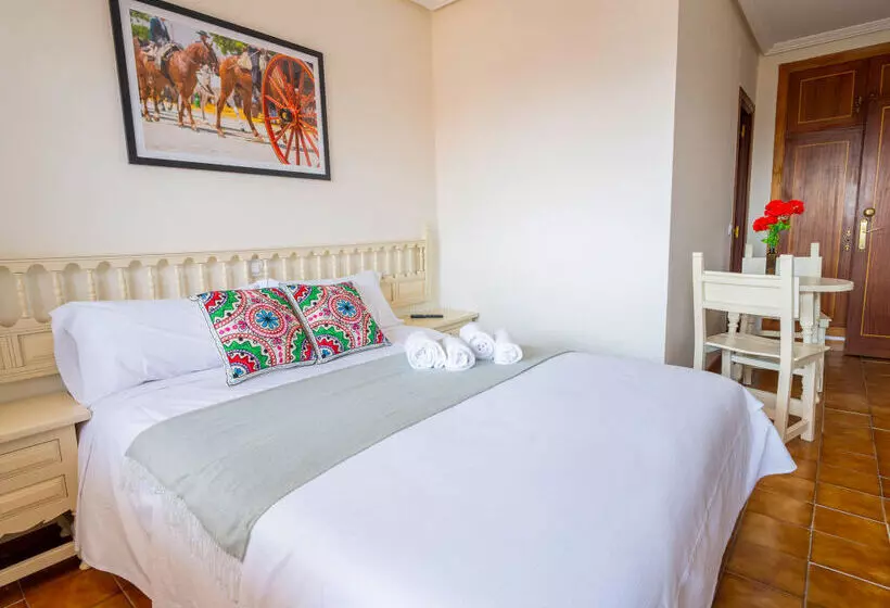 Hotelli Oliva Alojamientos 3000