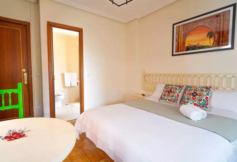 Hotelli Oliva Alojamientos 3000