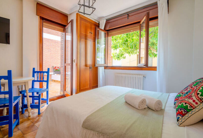 هتل Oliva Alojamientos 3000