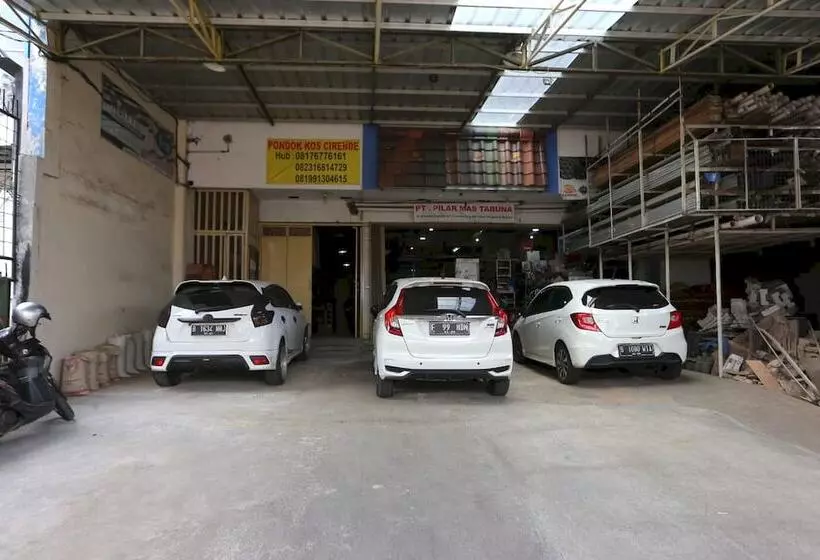 ホテル Oyo 93356 Pondok Cirendeu