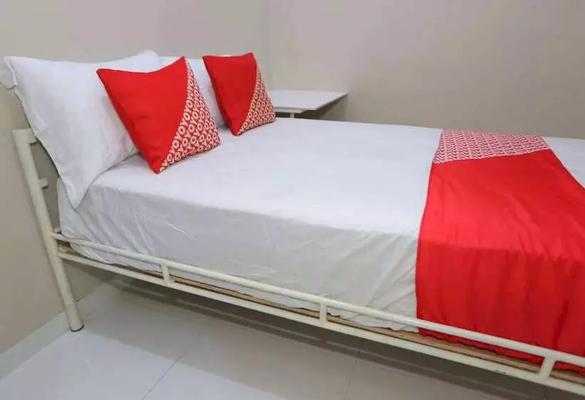 ホテル Oyo 93356 Pondok Cirendeu