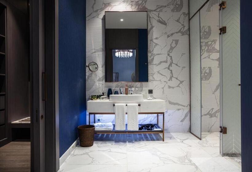 Karavansaray Turkistan Family Hotel   Flying Theatre Access