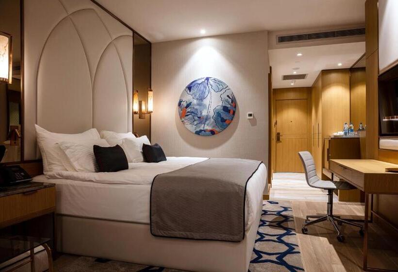 Karavansaray Turkistan Family Hotel   Flying Theatre Access