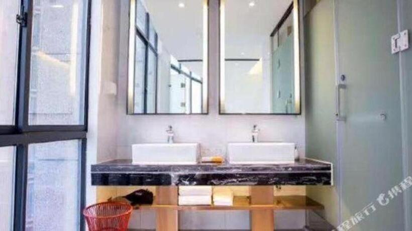 Kyriad Marvelous Hotel Xiangyin Bus Station