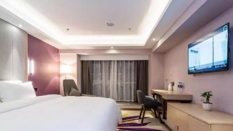 Lavande Hotels· Guiyang Huaxi Tongshijie