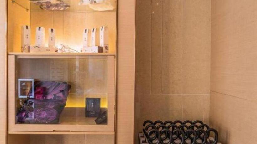 Lavande Hotels· Guiyang Huaxi Tongshijie