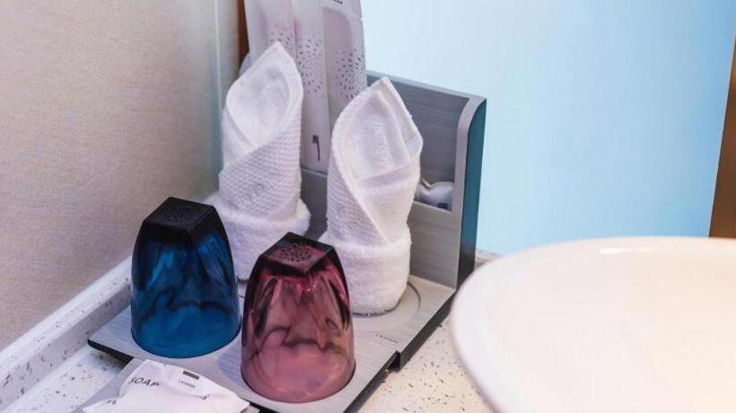 Lavande Hotels· Guiyang Huaxi Tongshijie