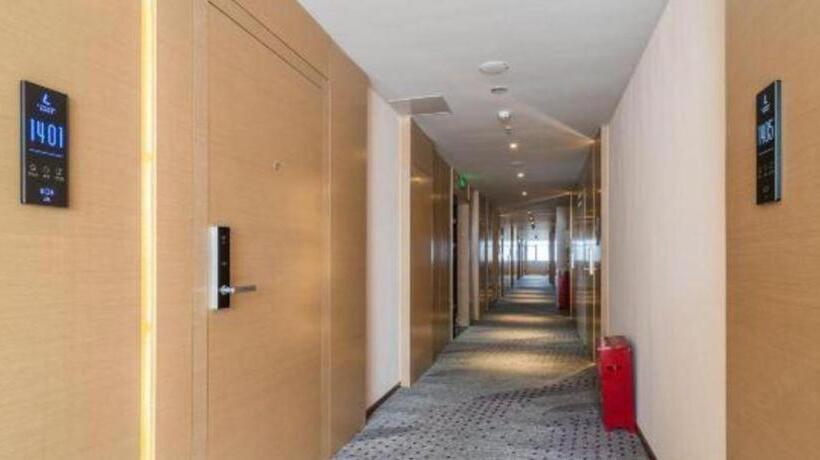 Lavande Hotels· Guiyang Huaxi Tongshijie