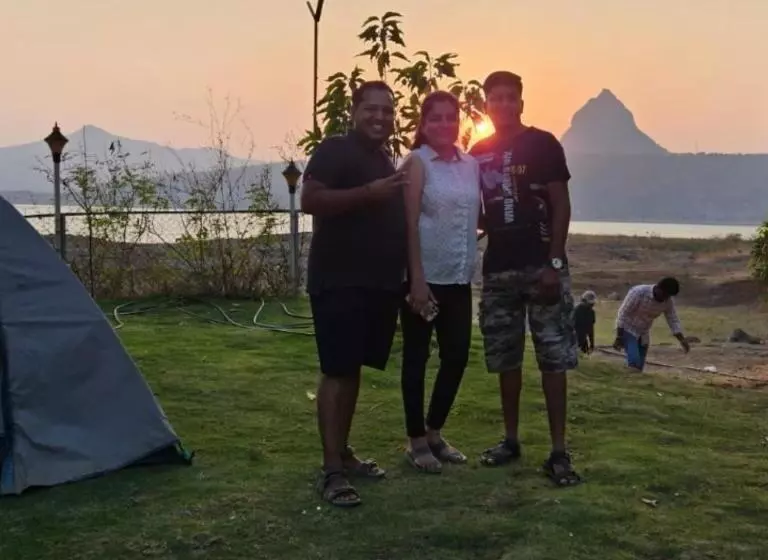 Lomakeskus Pawna Blue Water Camping Thakursai