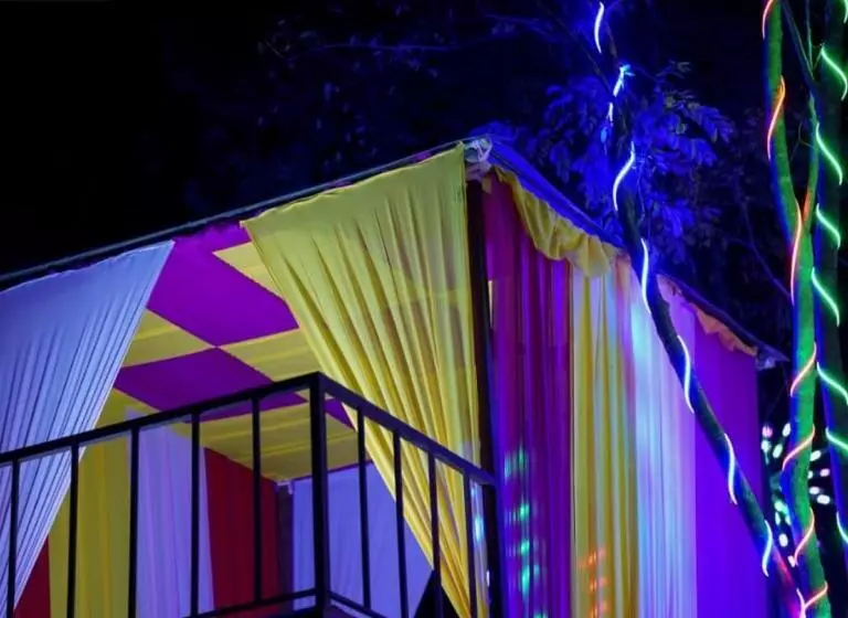 Lomakeskus Pawna Blue Water Camping Thakursai