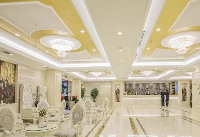 Vienna Hotel Guiyang Jiaxiulou Jichang Road